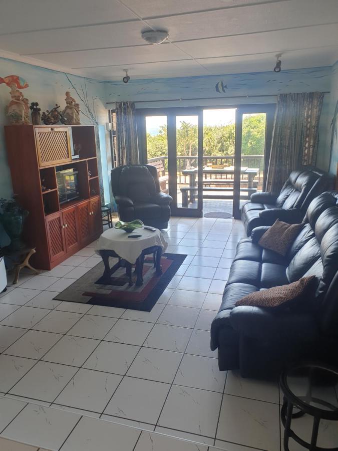 امانزيمتوتي Deep Blue Guest House المظهر الخارجي الصورة
