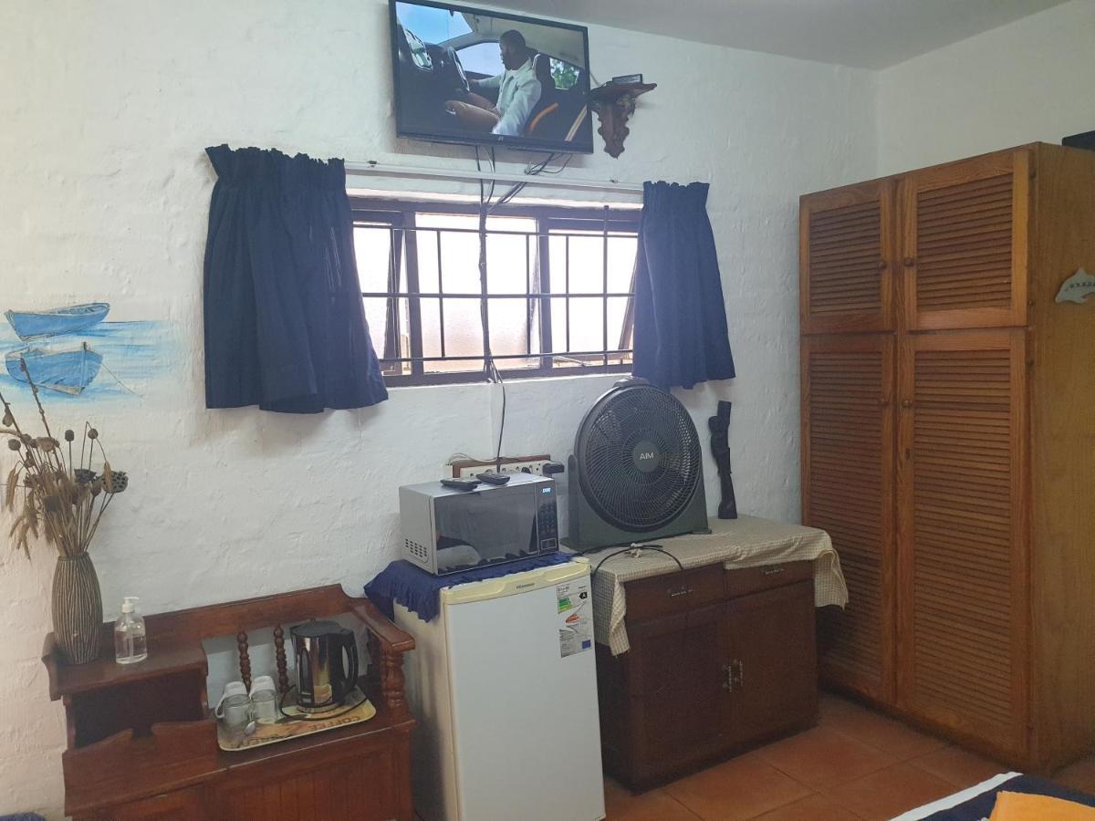امانزيمتوتي Deep Blue Guest House المظهر الخارجي الصورة