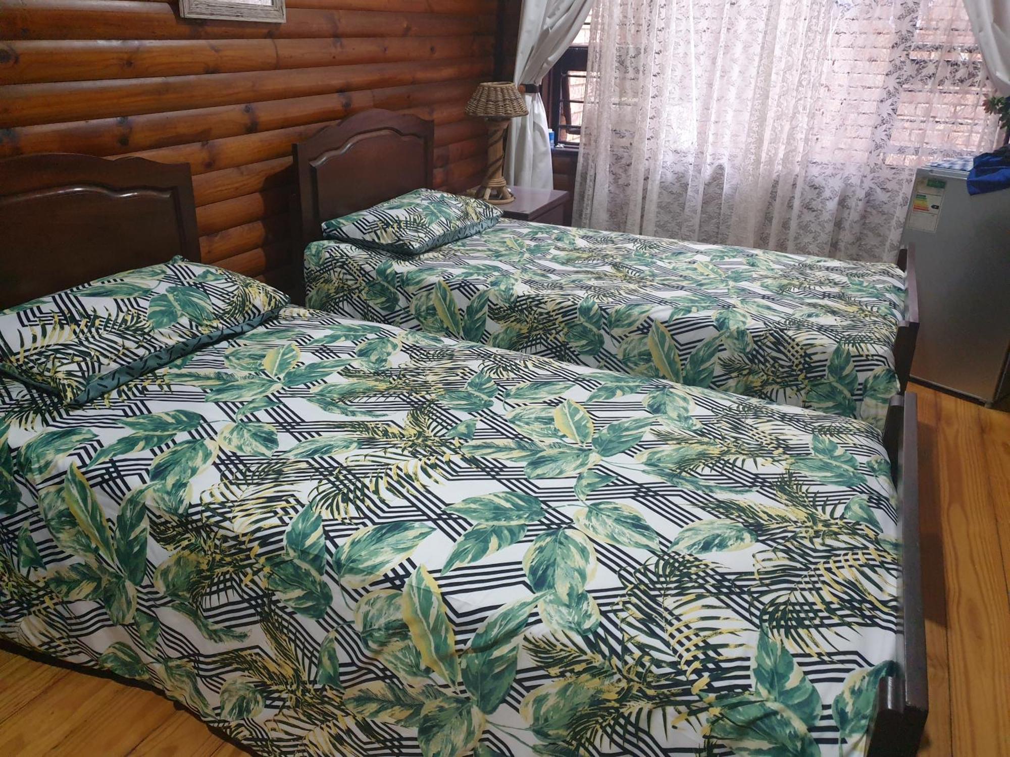 امانزيمتوتي Deep Blue Guest House المظهر الخارجي الصورة